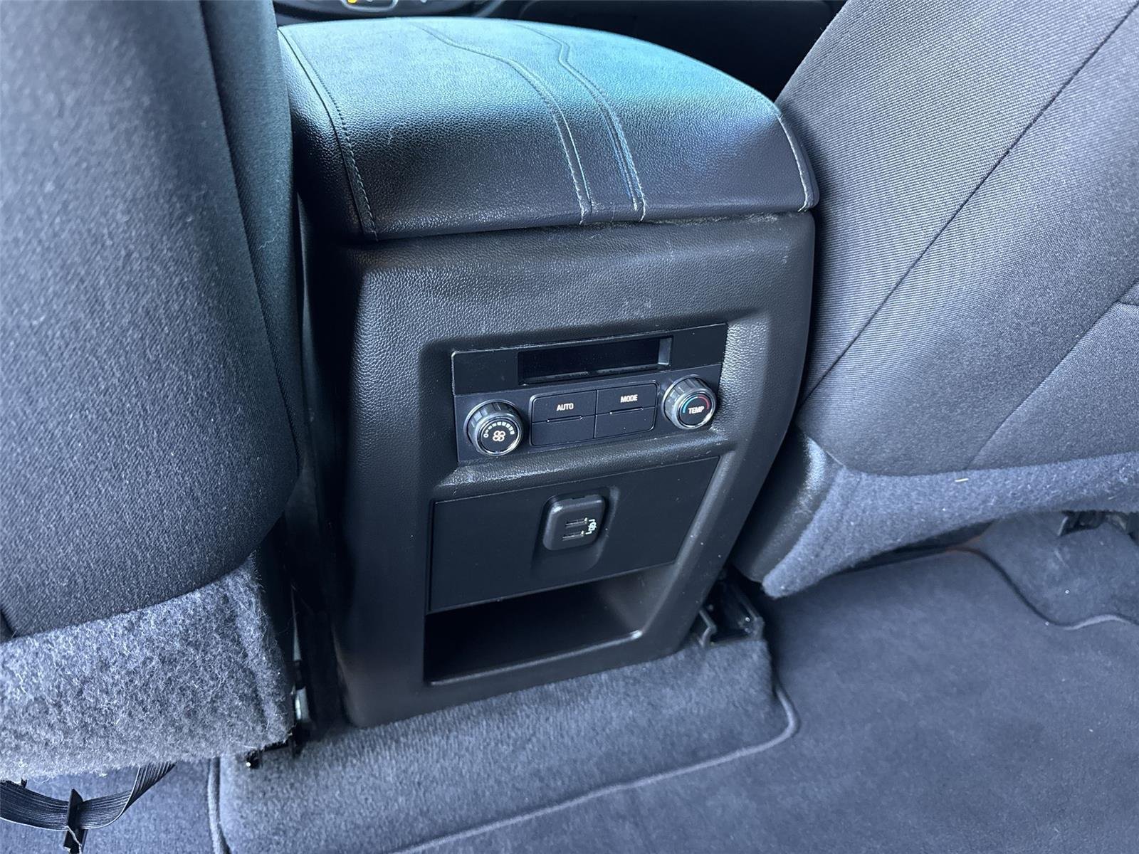 2023 Chevrolet Traverse 1LT - Photo 25