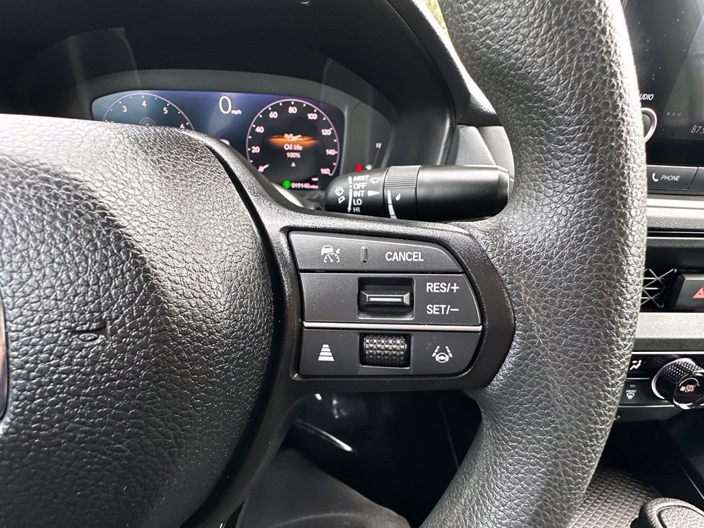 Used 2025 Platinum White Pearl Honda SE image 34