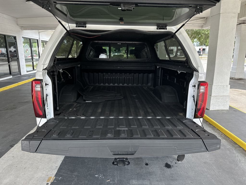 Used 2024 White GMC Denali Ultimate image 33