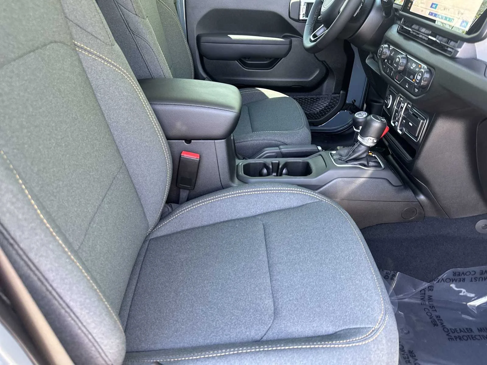New 2026 Anvil Clear-Coat Exterior Paint Jeep Sport S image 18