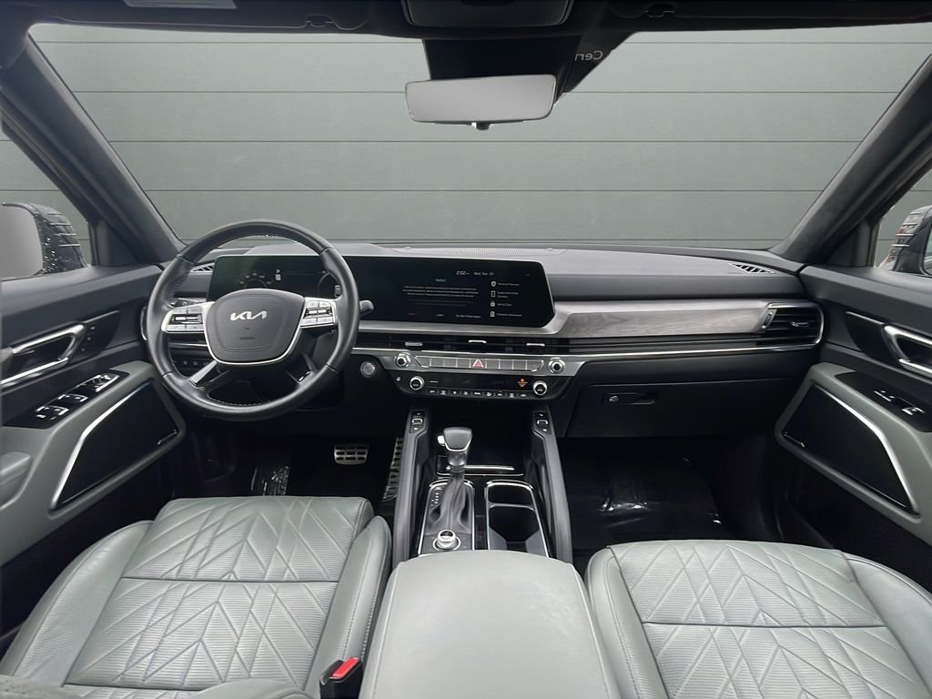 Used 2023 Black Kia SX-Prestige X-Pro image 12