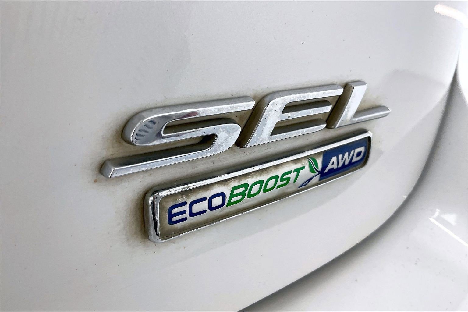 2017 Ford Edge SEL photo 5