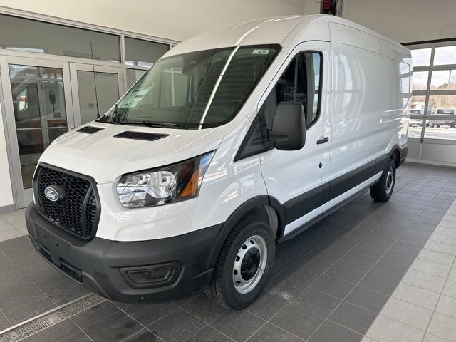 New 2026 Oxford White Ford Cargo Van image 3