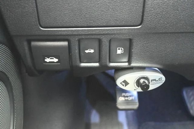 Used 2017 White Lexus 350 image 25