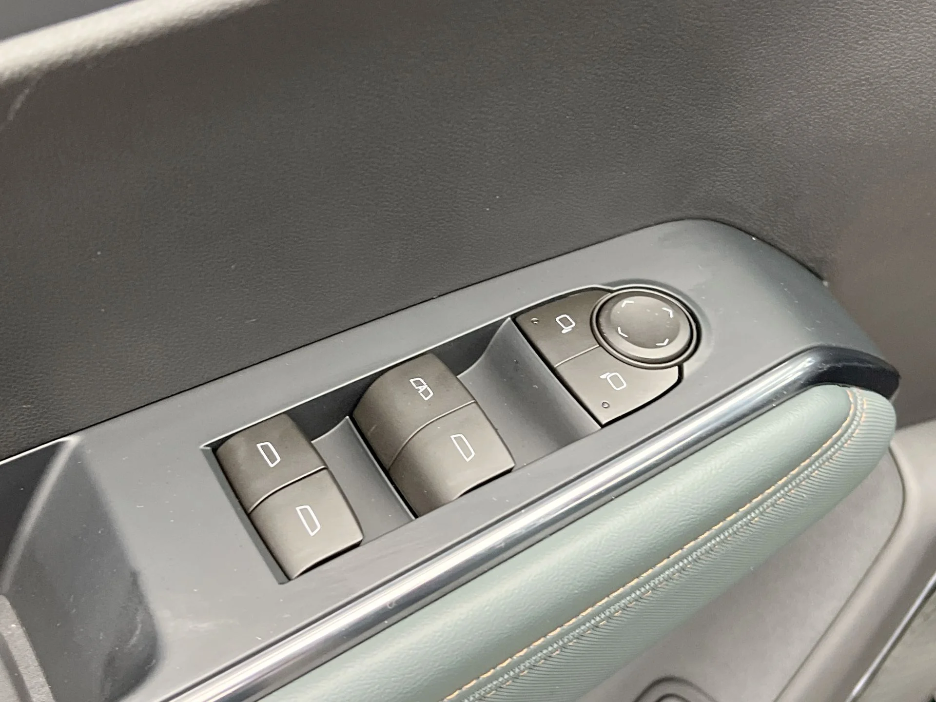 New 2026 Riverstone Metallic GMC AT4 image 65