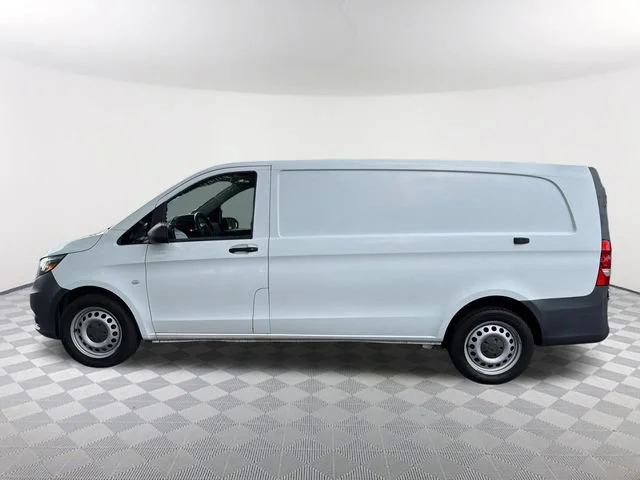 Used 2018 White Mercedes-Benz NA image 8