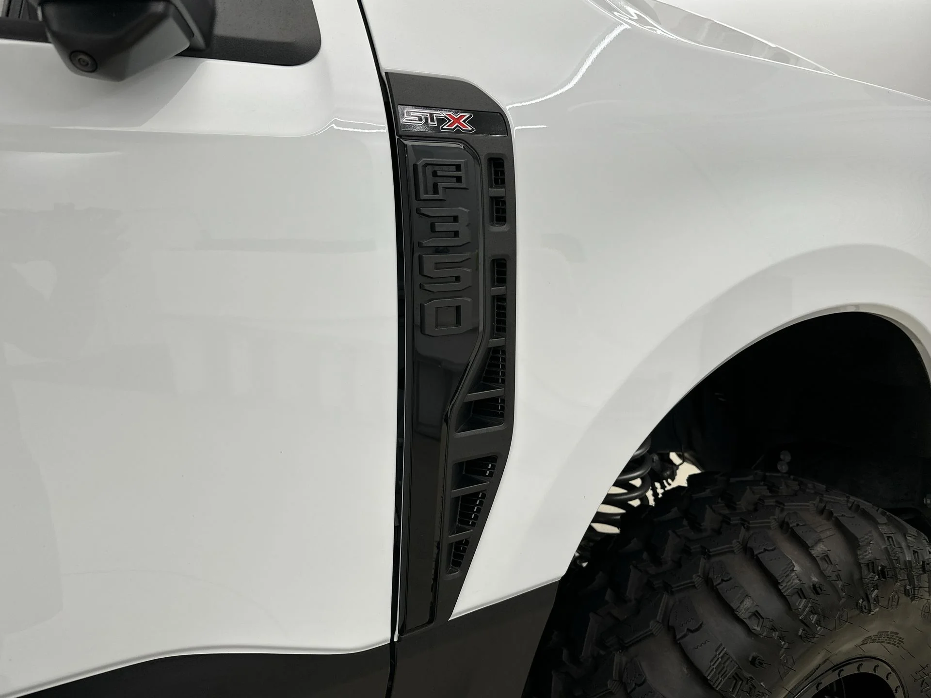 Used 2024 White Ford XL image 36