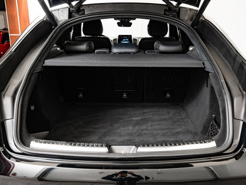 Used 2019 Black Mercedes-Benz GLE 43 AMG® image 21