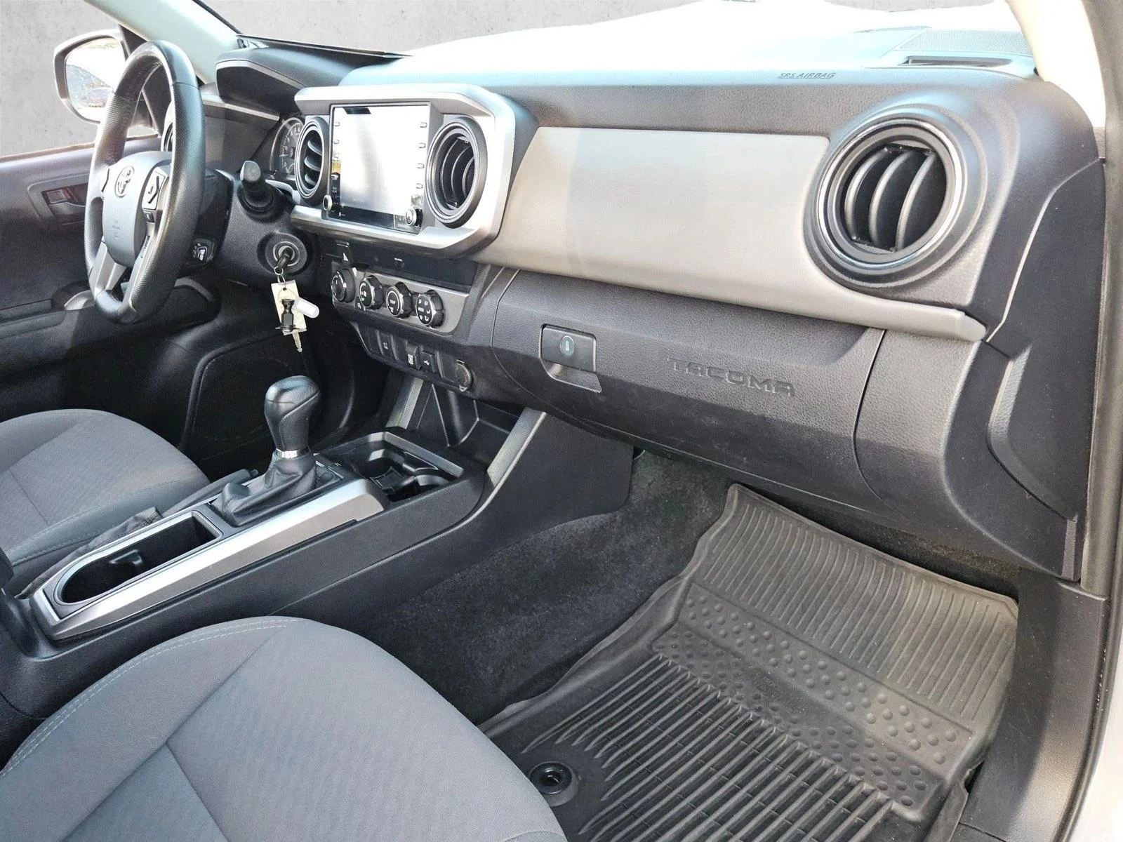 Used 2020 Cement Toyota SR5 image 19