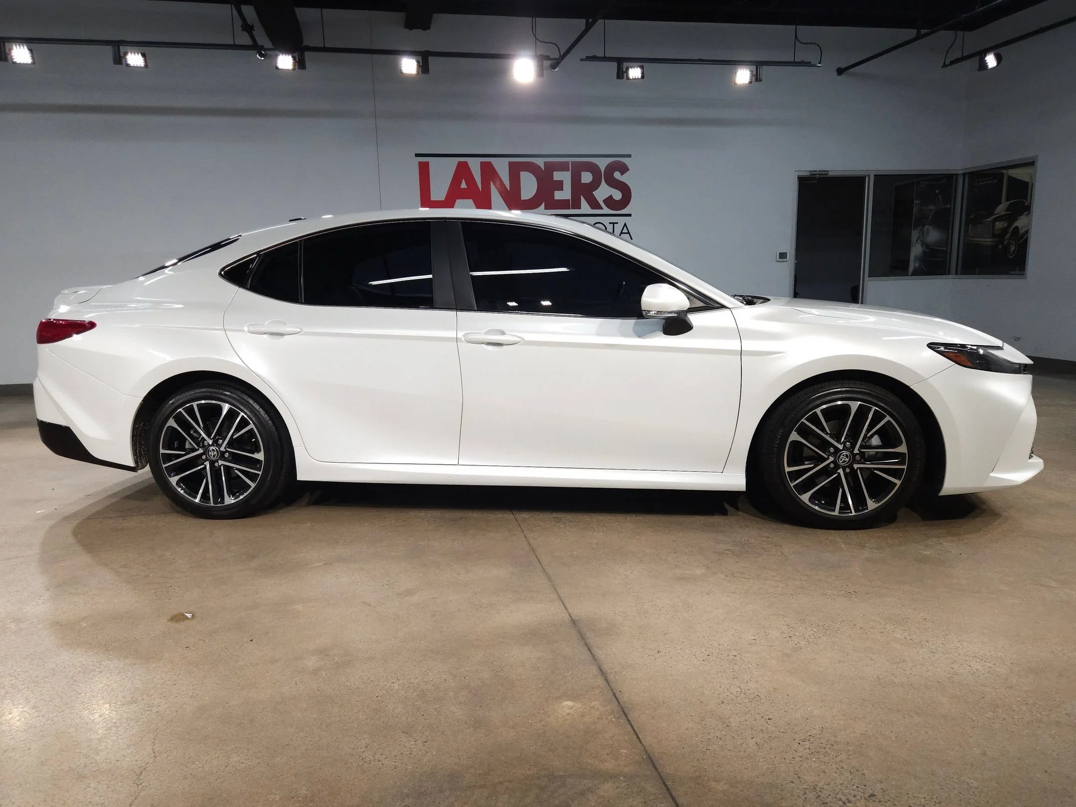 Certified Used 2025 Wind Chill Pearl Toyota XLE image 8