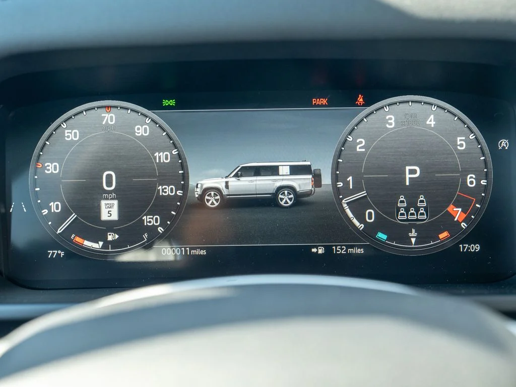New 2026 Fuji White Land Rover S image 13