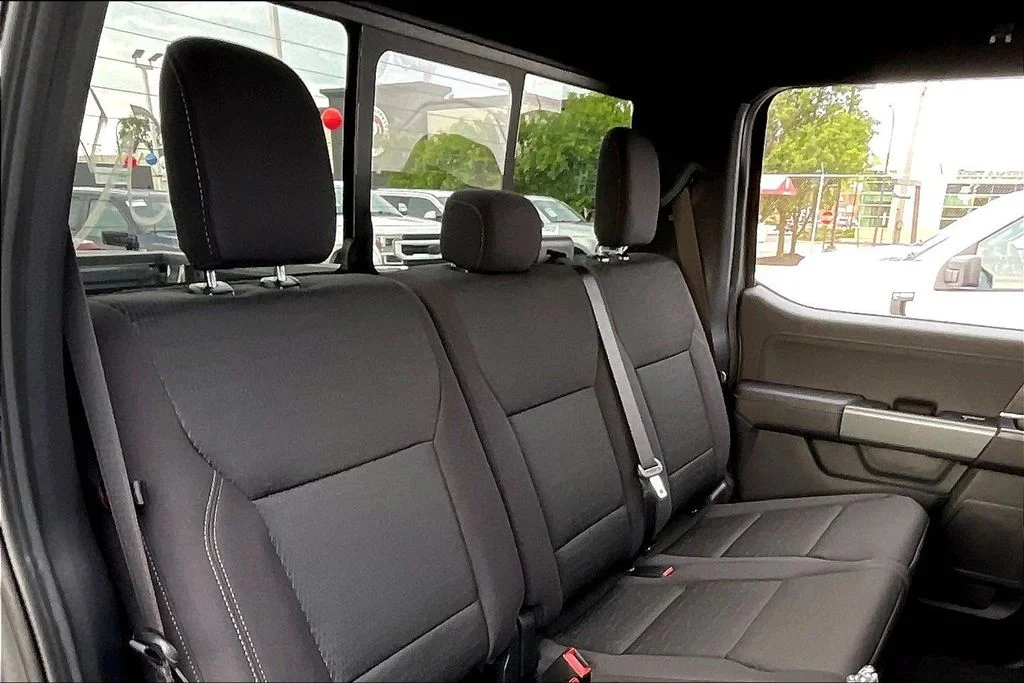 New 2026 Carbonized Gray Metallic Ford XLT image 26
