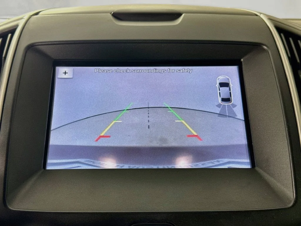 Used 2018 Red Ford SEL image 16