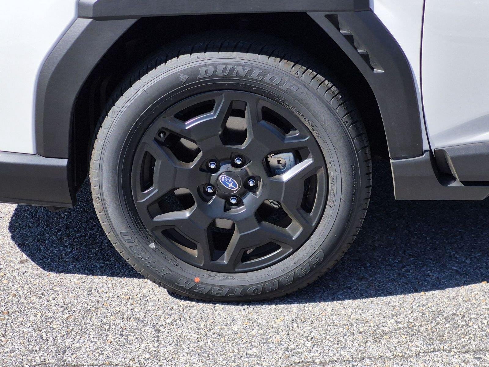 Used 2026 Crystal White Pearl Subaru Limited image 9