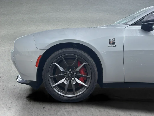 Used 2024  Dodge R/T Scat Pack image 19