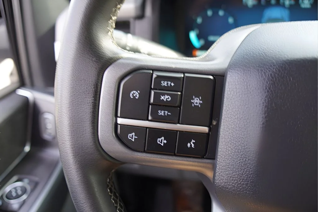 Used 2024 Avalanche Ford XLT image 22