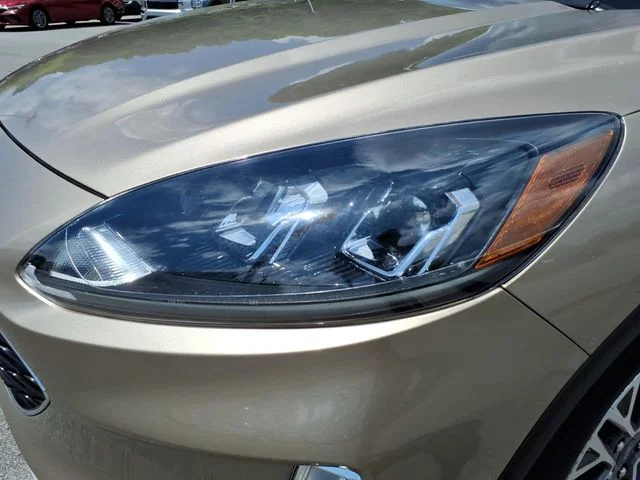 Used 2020 Gold Ford SEL image 16