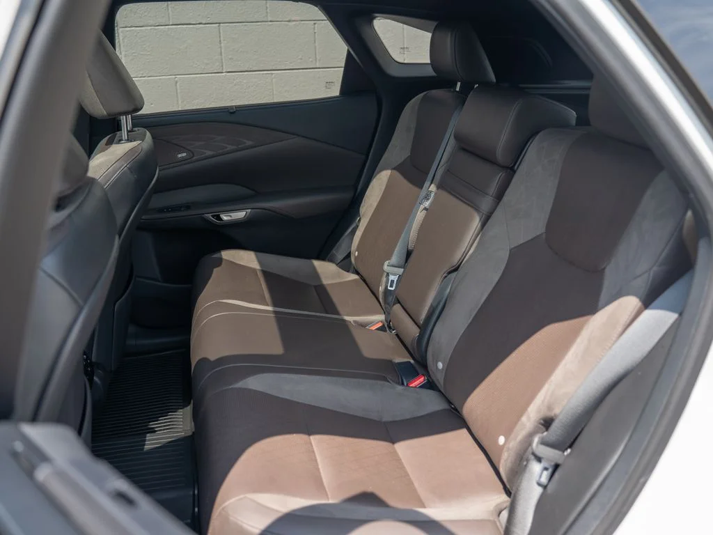 Used 2023 White Lexus 350 Luxury image 18
