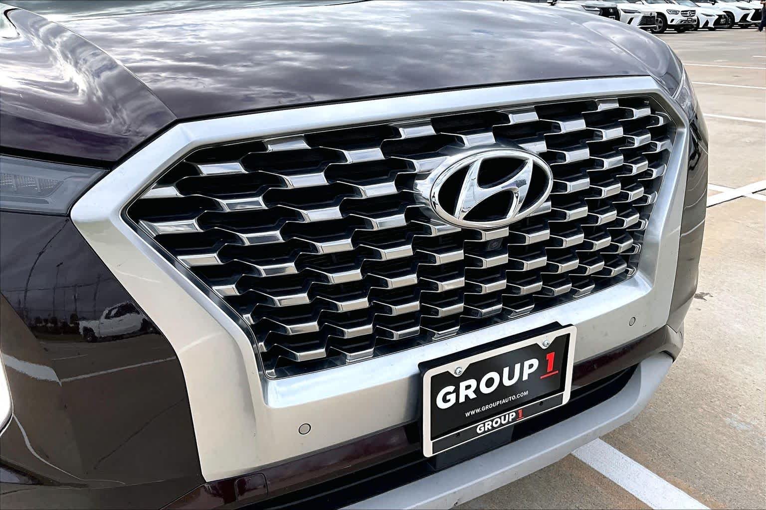 Used 2021 Sierra Burgundy Hyundai Limited image 44