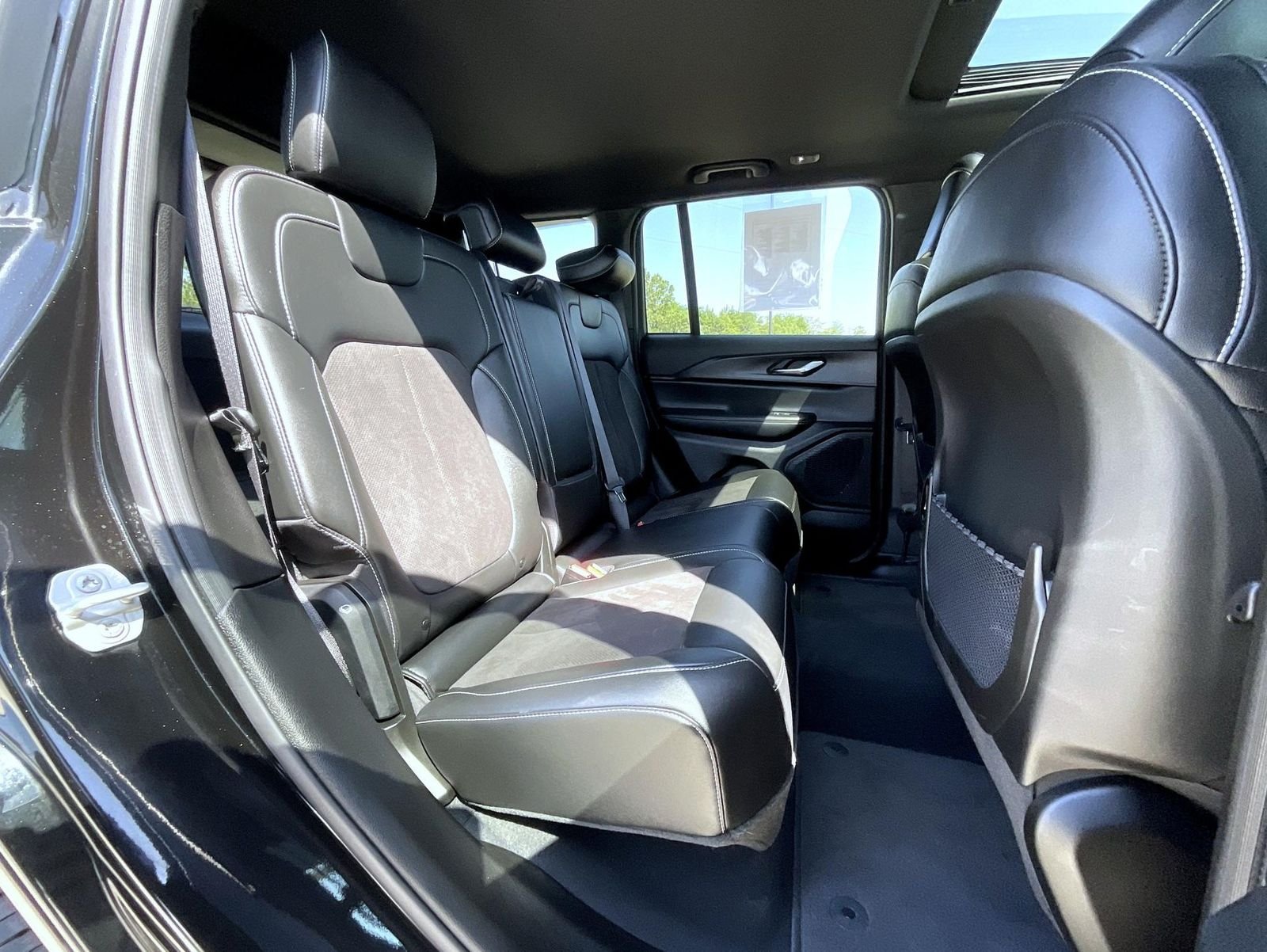 2024 Jeep Grand Cherokee Altitude - Photo 20