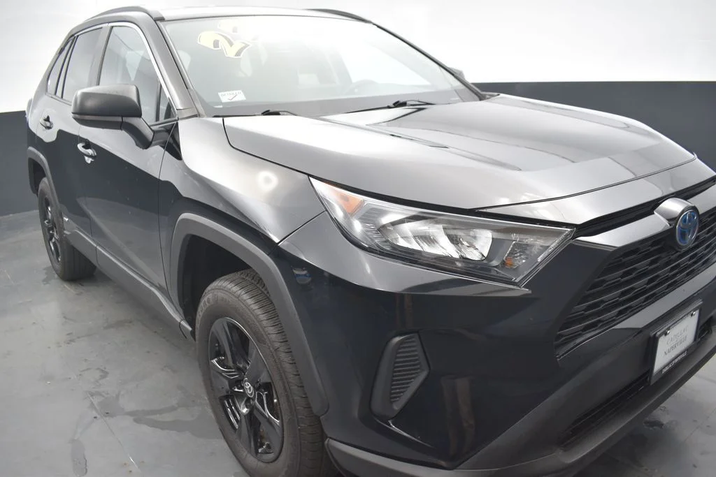 Used 2022 Black Toyota LE image 31