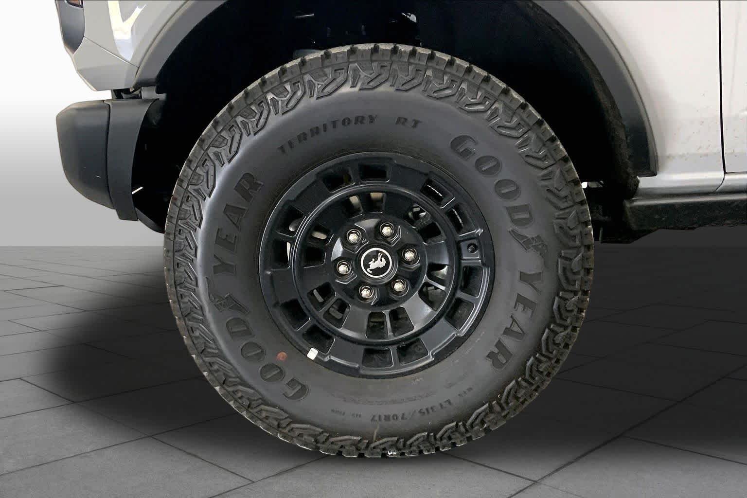 New 2026 Avalanche Gray Ford Badlands® image 9
