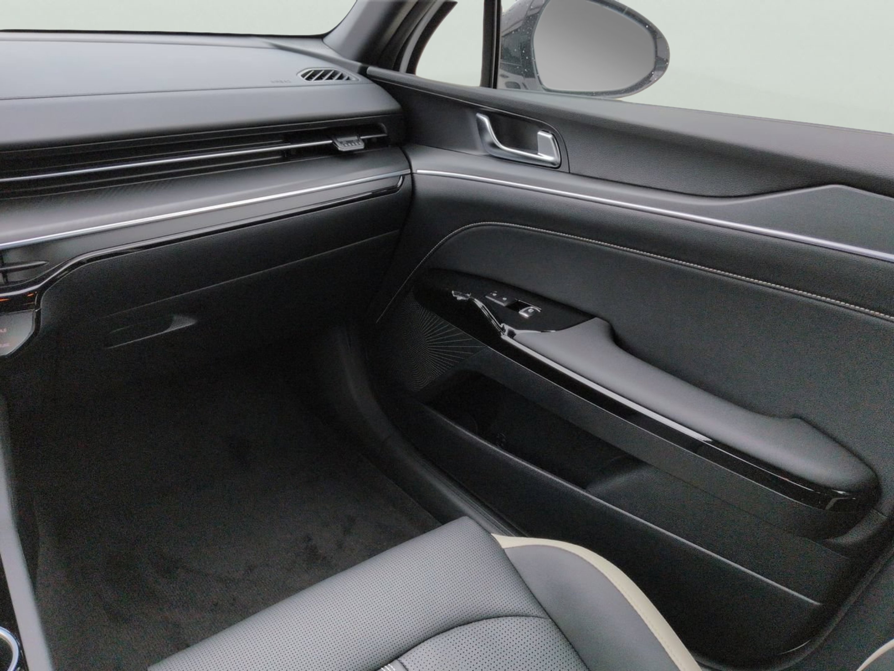 New 2026 Snow White Pearl Kia GT-Line FWD image 53