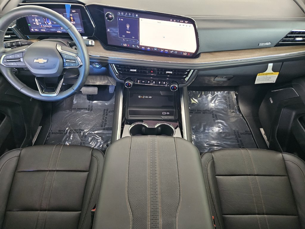 Certified Used 2025 Black Chevrolet High Country image 30