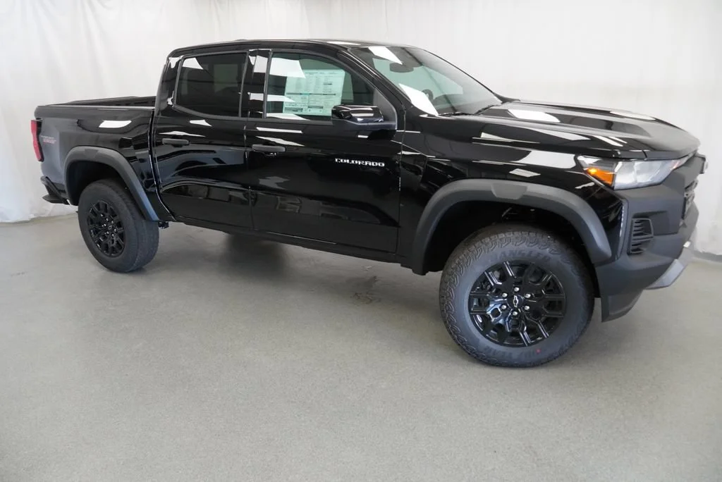 New 2026 Black Chevrolet Trail Boss image 6