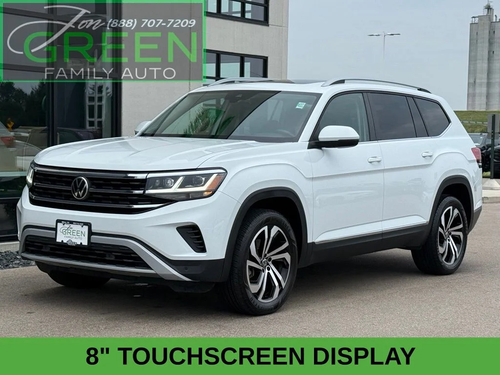 Used 2022 White Volkswagen SEL image 1