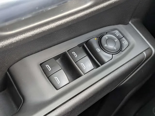 Used 2024 Summit White Chevrolet Custom image 22