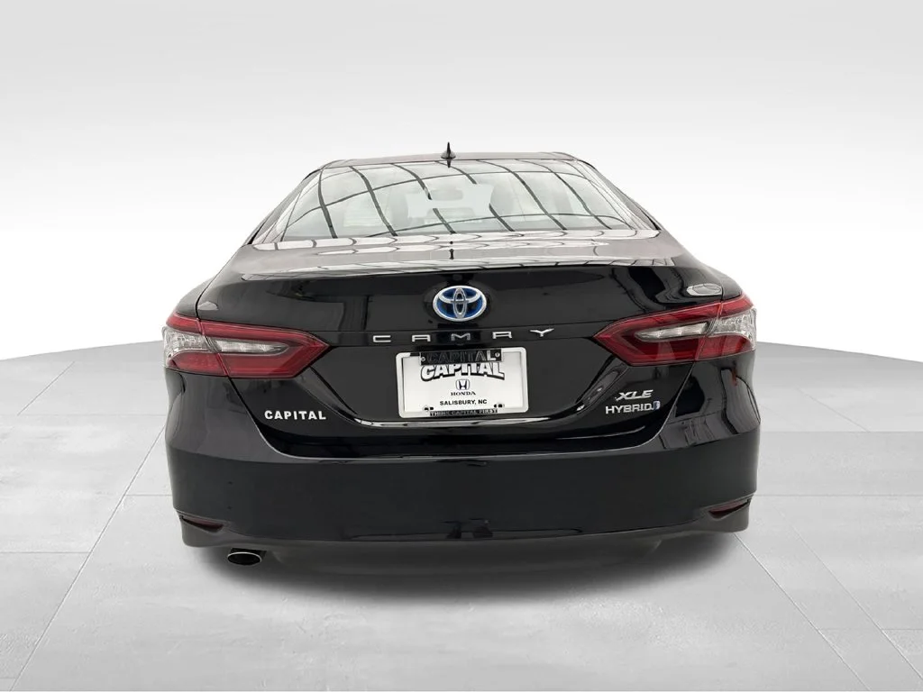 Used 2022 Midnight Black Metallic Toyota XLE image 7