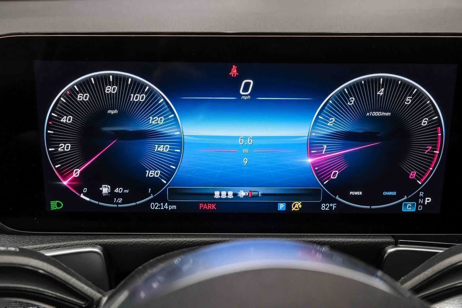 New 2026 Polar White Mercedes-Benz GLB 250 image 70