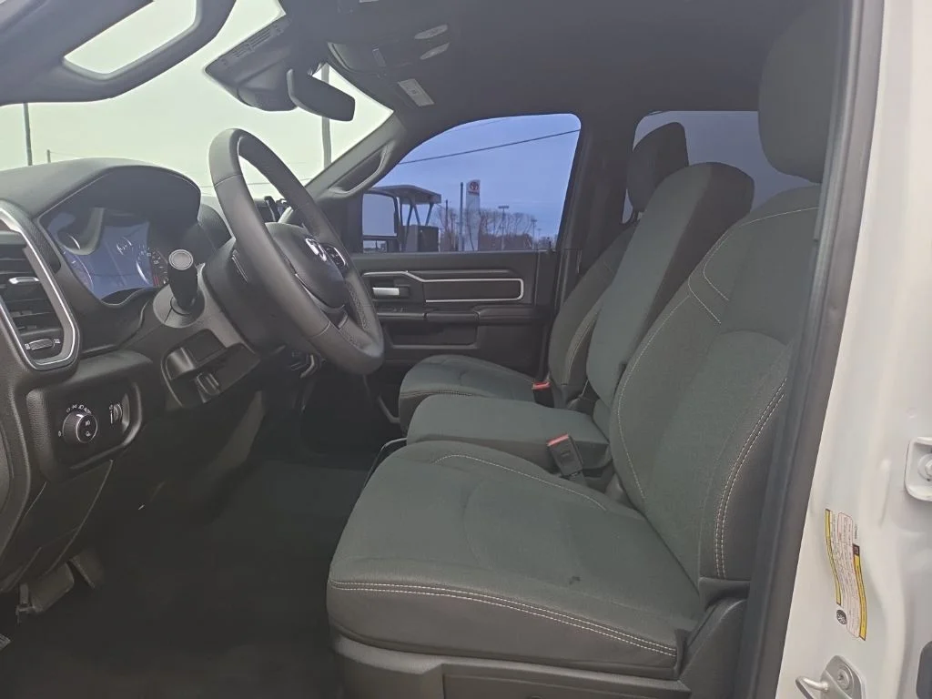 Used 2025 White Ram Big Horn image 21