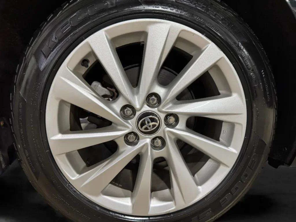 2024 Toyota Camry SE - Photo 27