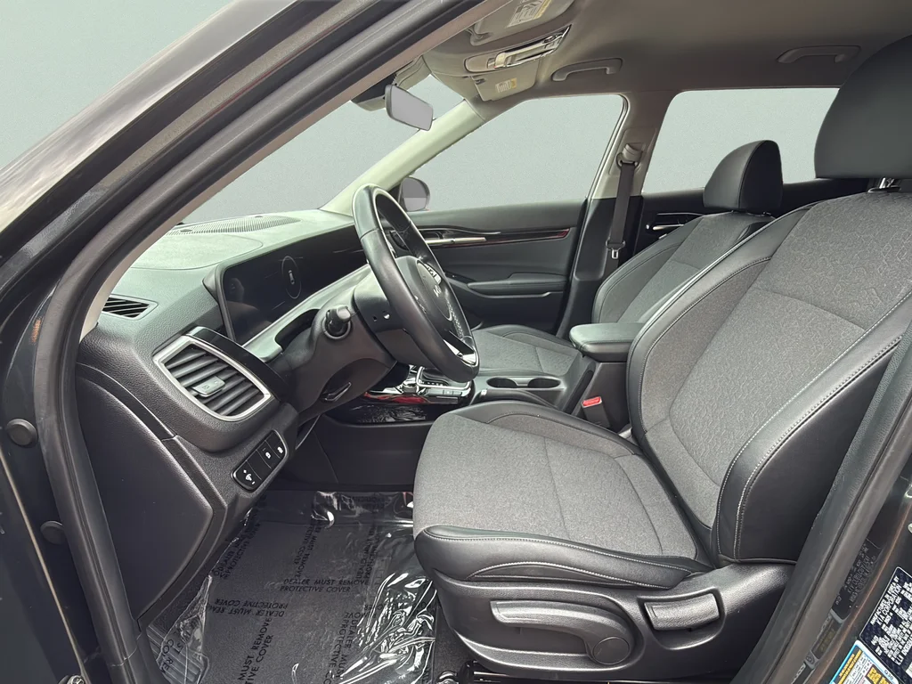 Certified Used 2024 Gravity Gray Kia S image 26