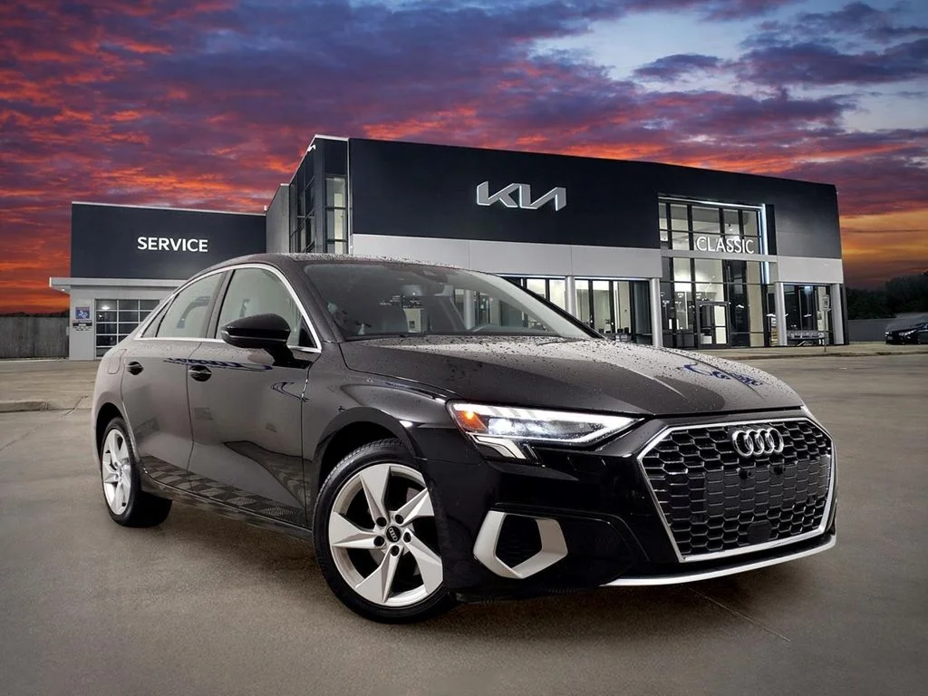 Used 2024  Audi 40 Premium image 1
