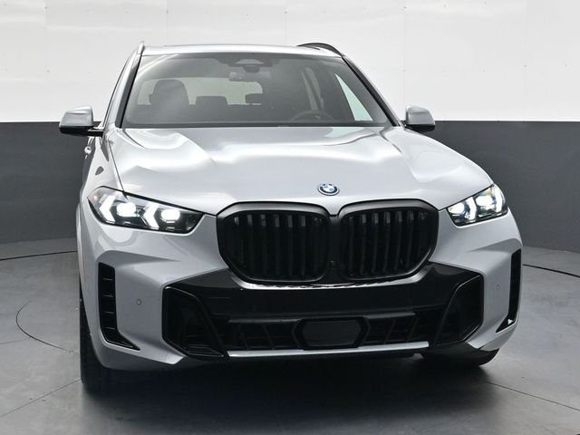 Used 2026 Gray BMW xDrive50e image 11