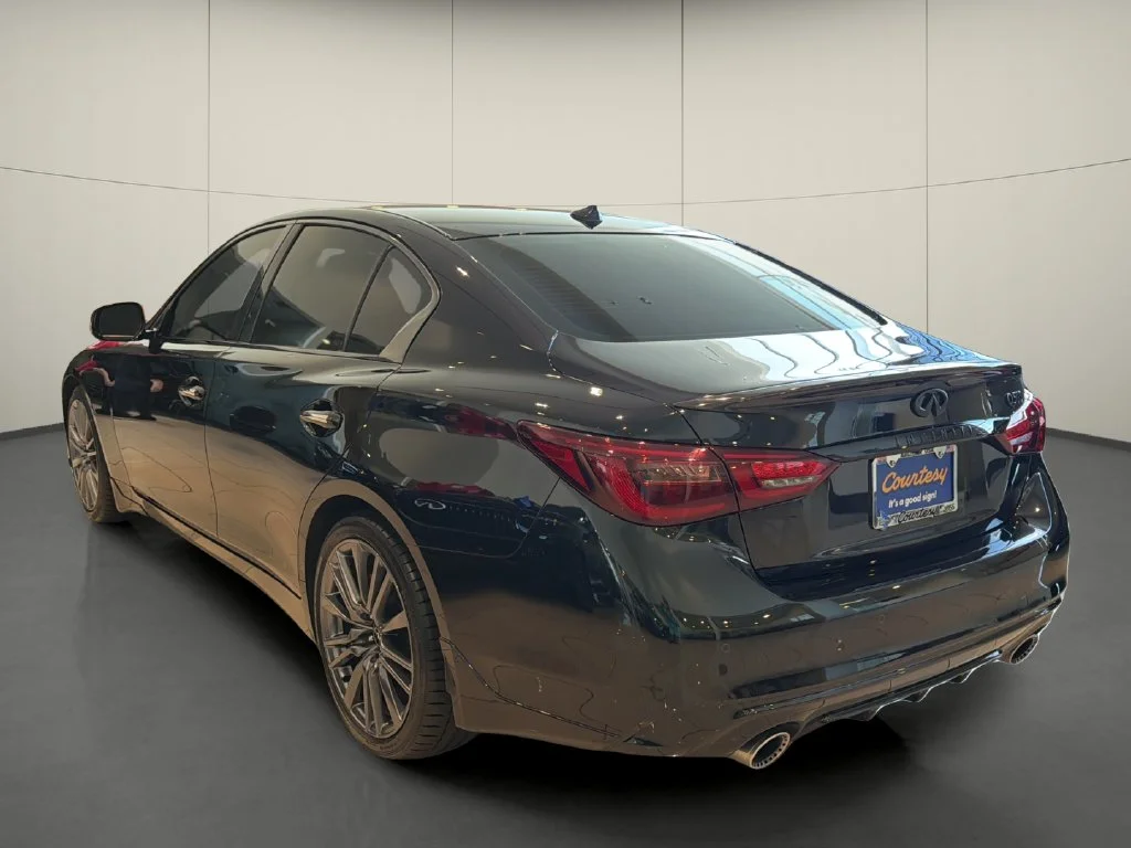 Used 2023 Black INFINITI Red Sport 400 image 5