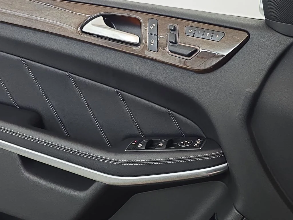 Used 2014 Iridium Silver Metallic Mercedes-Benz GL 450 image 30