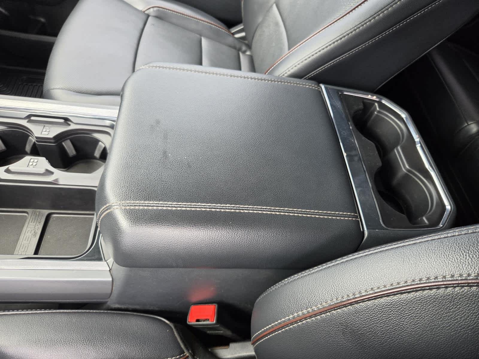 Used 2023 Agate Black Metallic Ford LARIAT image 26