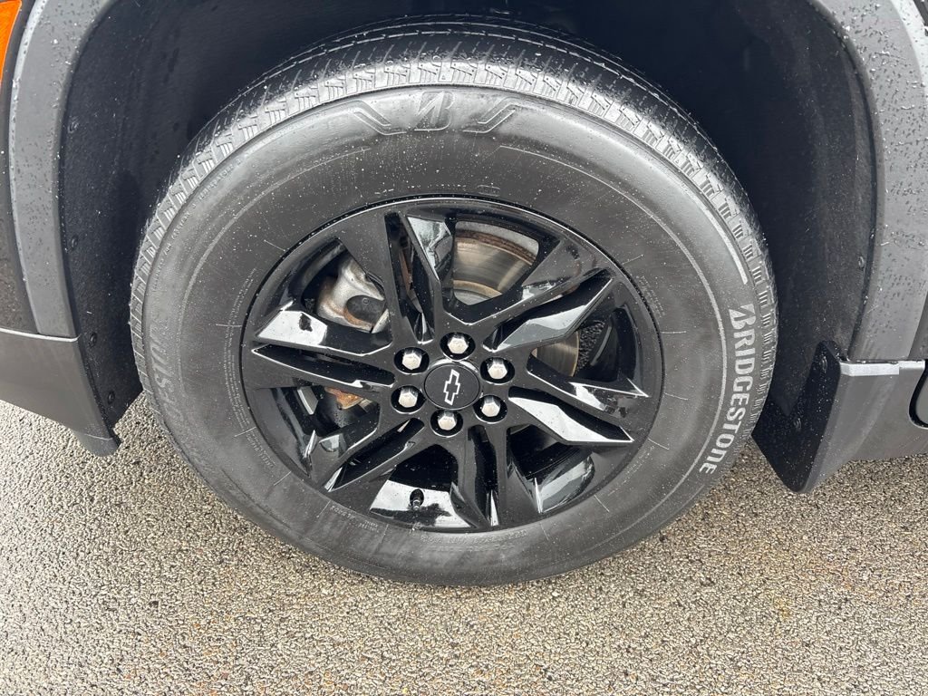 Used 2023 Black Chevrolet LS image 10