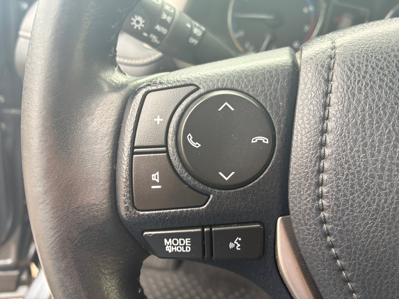 Used 2017 Magnetic Gray Metallic Toyota Limited image 13