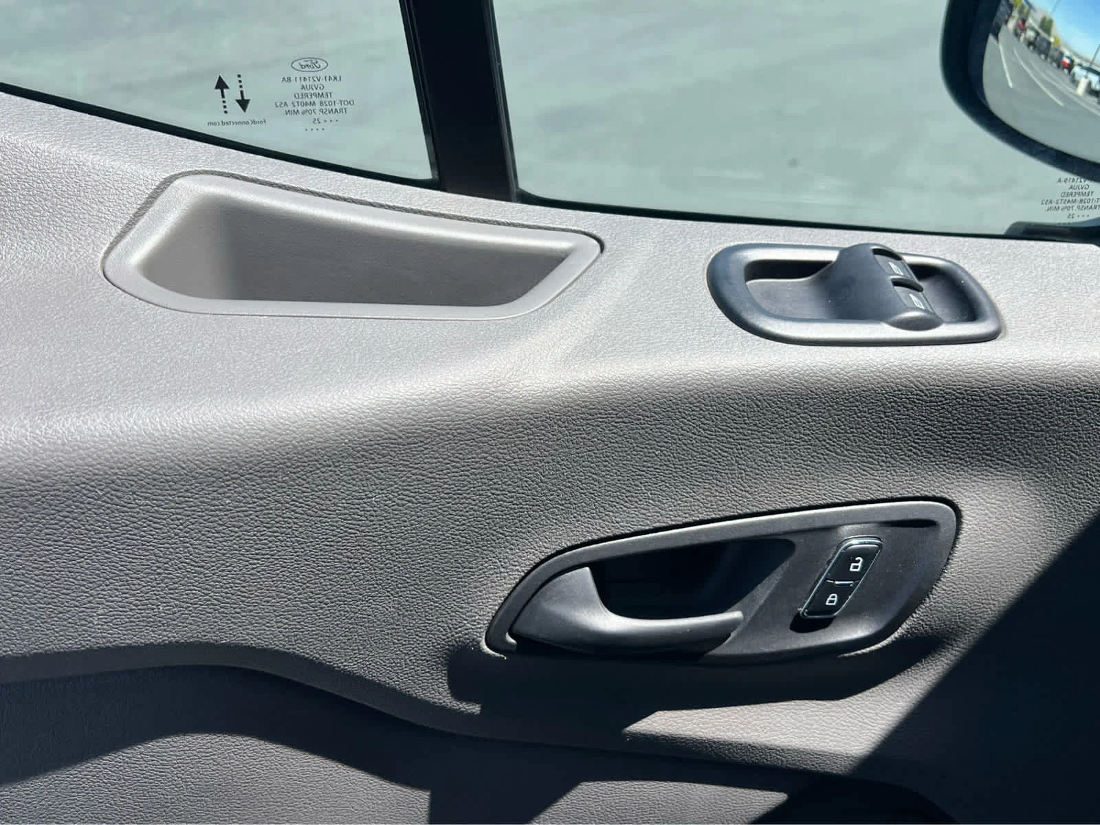 2025 Ford Transit Passenger Van XLT - Photo 29