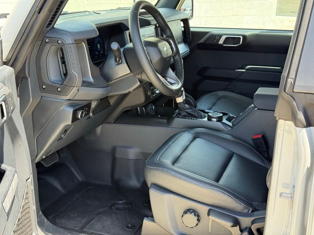 New 2026 Avalanche Gray Ford Badlands® image 5