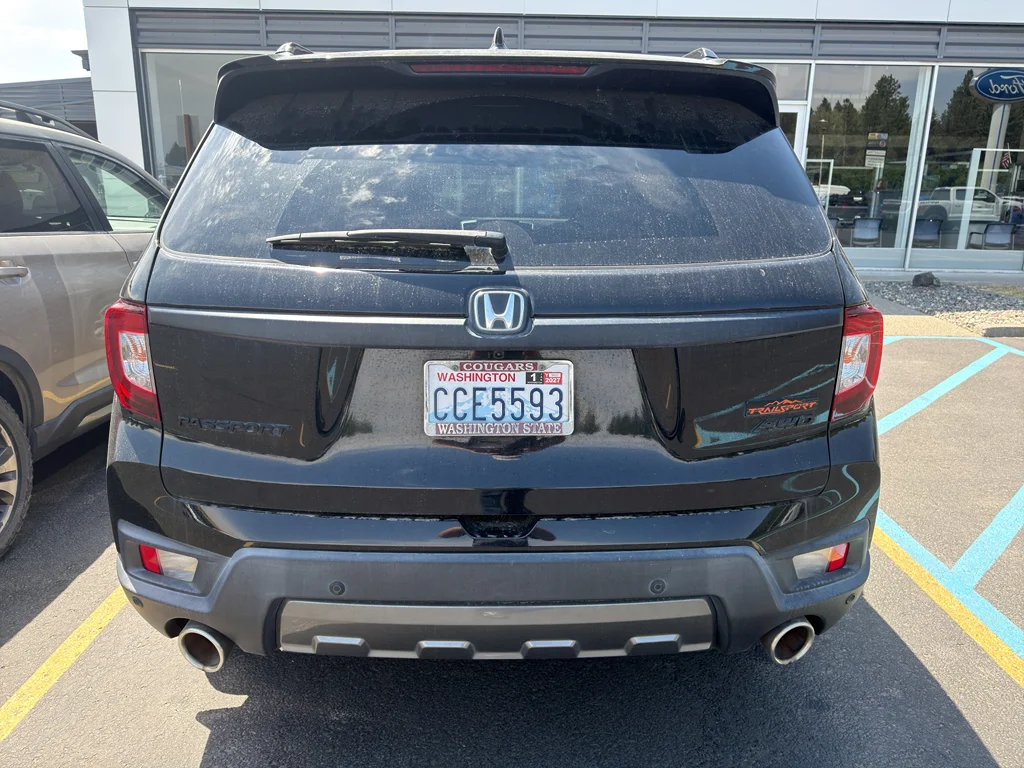 Certified Used 2022 Crystal Black Pearl Honda TrailSport image 3