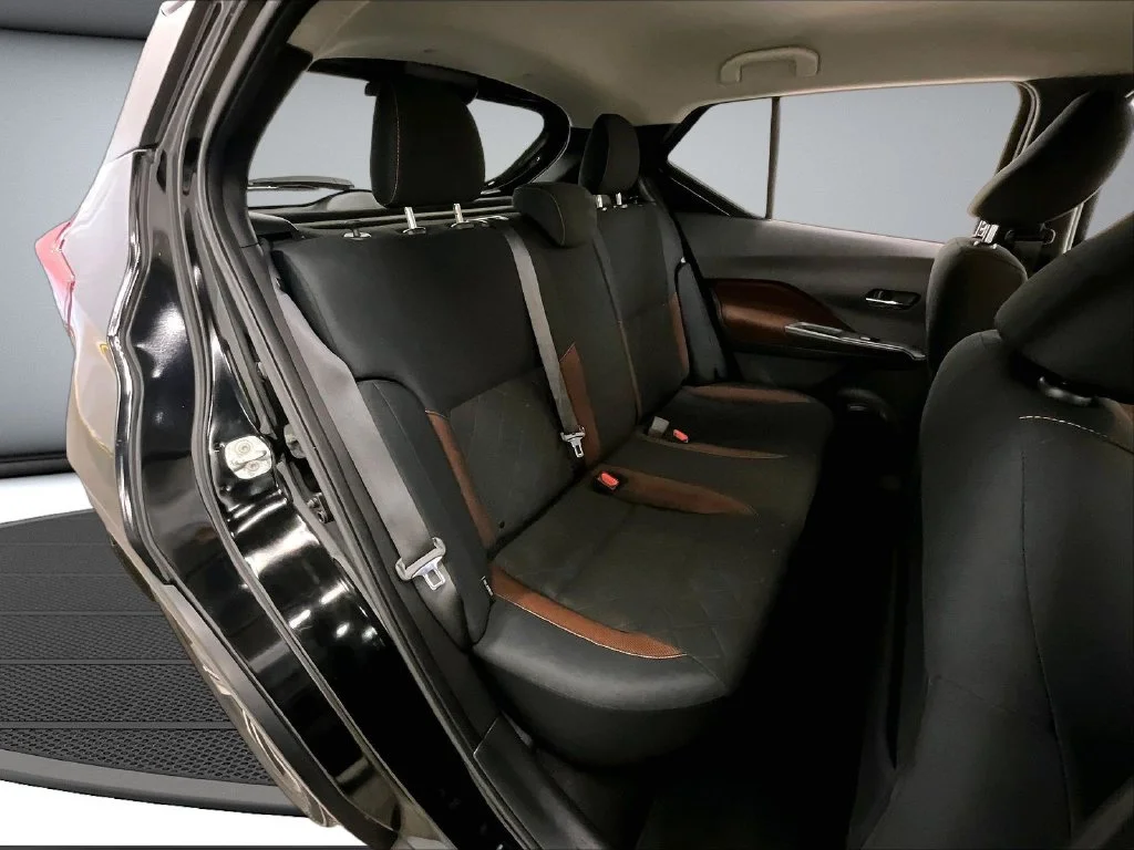 Used 2020 Black Nissan SR image 25