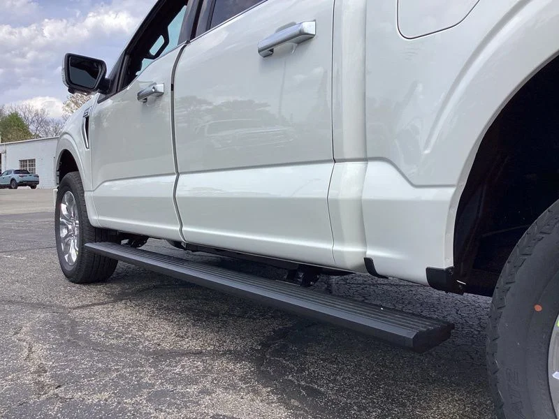 New 2026 Star White Metallic Tri-Coat Ford Platinum® image 24