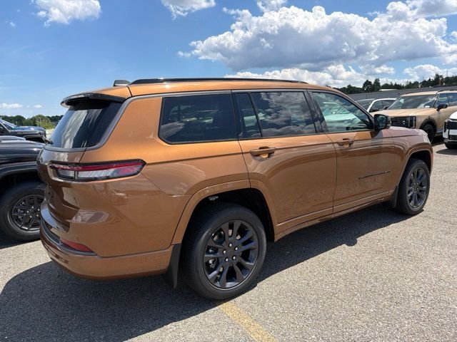 New 2026 Copper Shino Metallic Clear-Coat Exterior Paint Jeep Limited Reserve image 3