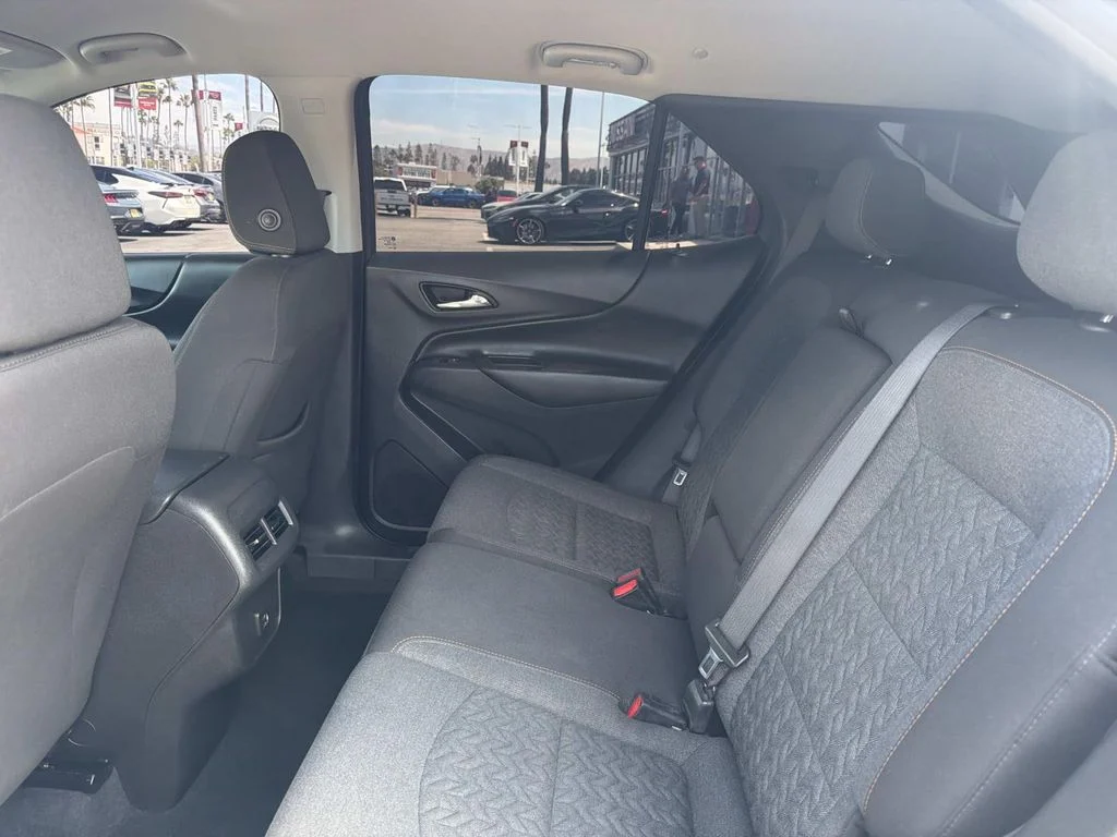 Used 2022 Silver Ice Metallic Chevrolet LT image 24